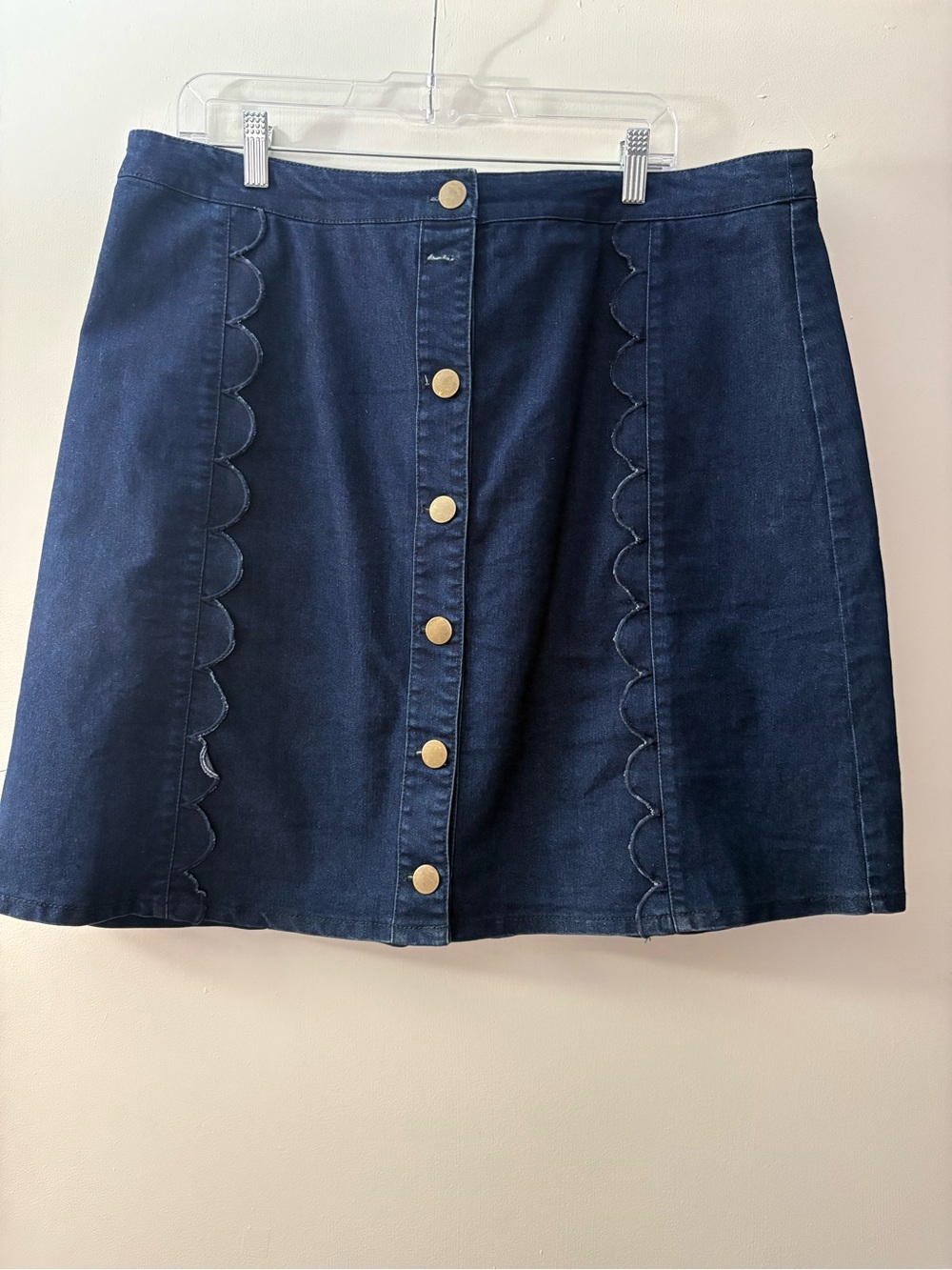 Draper James Navy Button-Front Scallop Denim Mini Skirt